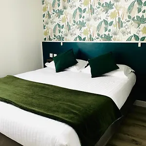 https://brit-hotel-le-surcouf.inbrittany.com