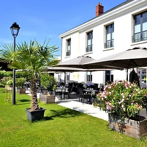 https://auberge-du-chateau-bleu.fr-paris.fr