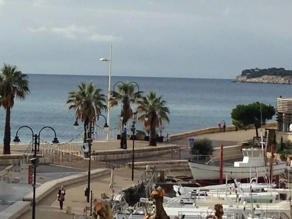 Le Cassiden Hotel Cassis França